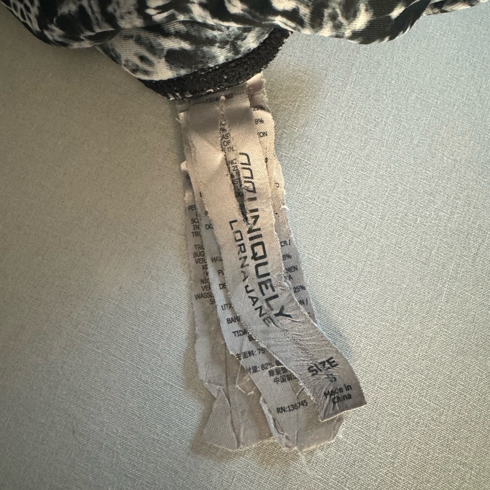 Lorna Jane 7/8 Leggings Black White Inside Draw String Utopia Core Biter Small - Picture 7 of 7